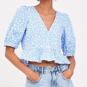 Zara Ditsy Floral Puff Sleeve Cropped Peplum Button Down Top Size Medium NWT